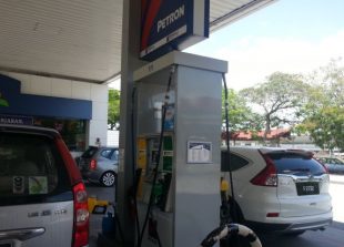petrol-pump2