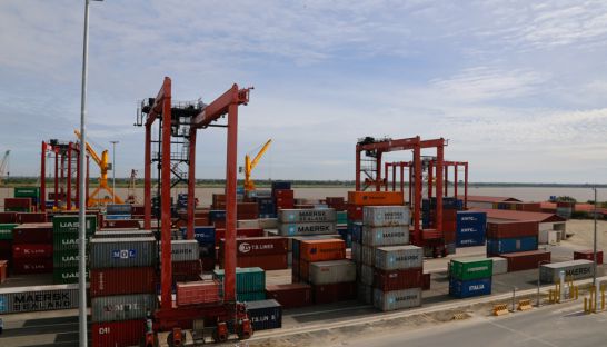 business_a_stock_of_containers_at_the_container_terminal_in_kandal_province_04_12_2016_heng_chivoan