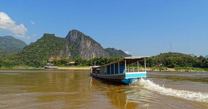 Mekong-Riverboat-in-Luang-Prabang-696x364