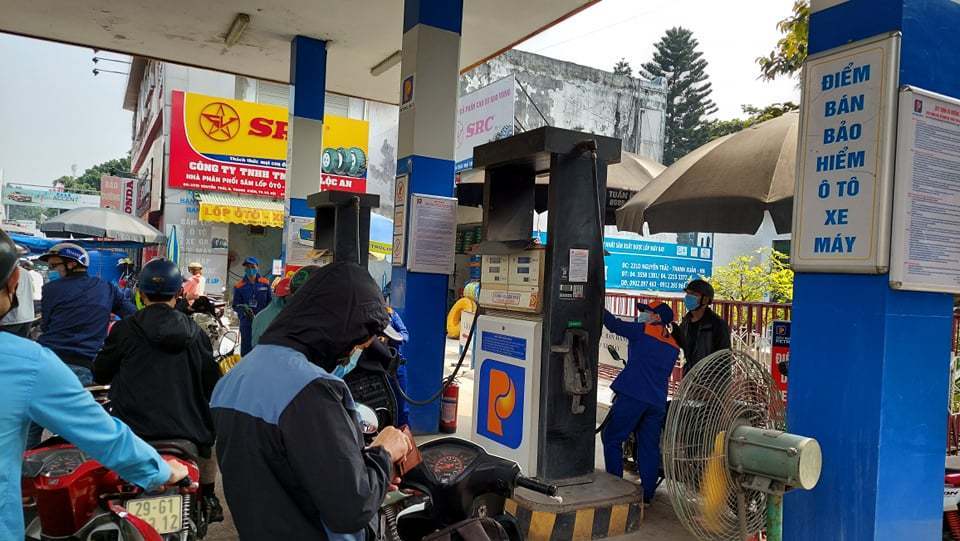 vietnam-s-petrol-price-65th-cheapest-in-world-but-still-expensive-to-consumers