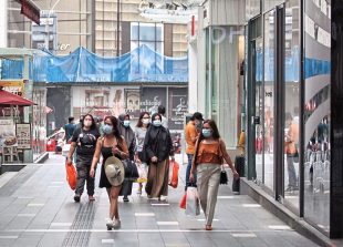 On normal weekend especially one before Raya celebration, down town Bukit Bintang at heart of Kuala Lumpur is suppose to be buzzing with shoppers but due to covid 19 it is relatively quiet... SAM THAM/The Star

Reporter