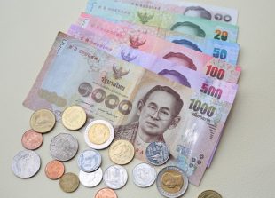Thailand-paper-currency-and-coins